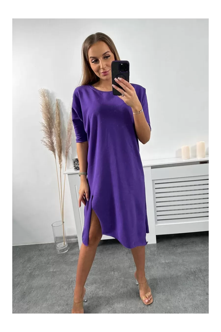 Violetinė suknelė su skeltuku GR-9335 kaina tik 10,33 €